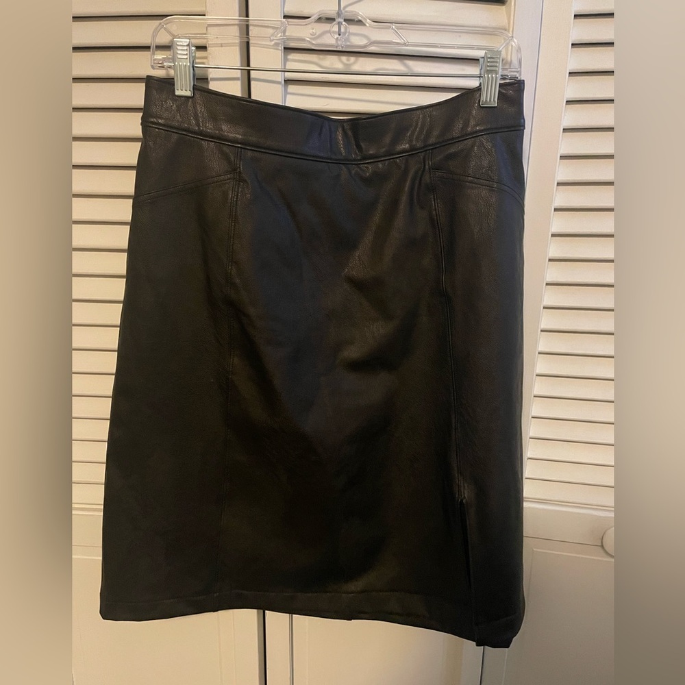 SPANX Black Faux Leather Skirt Size Large